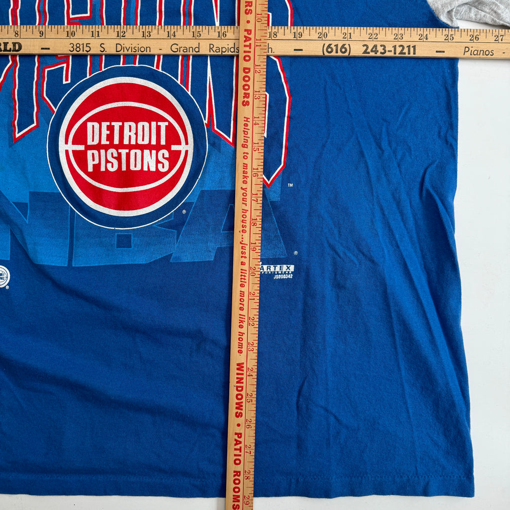 Vintage Detroit Pistons Single Stitch Hooded T-Shirt (XL)