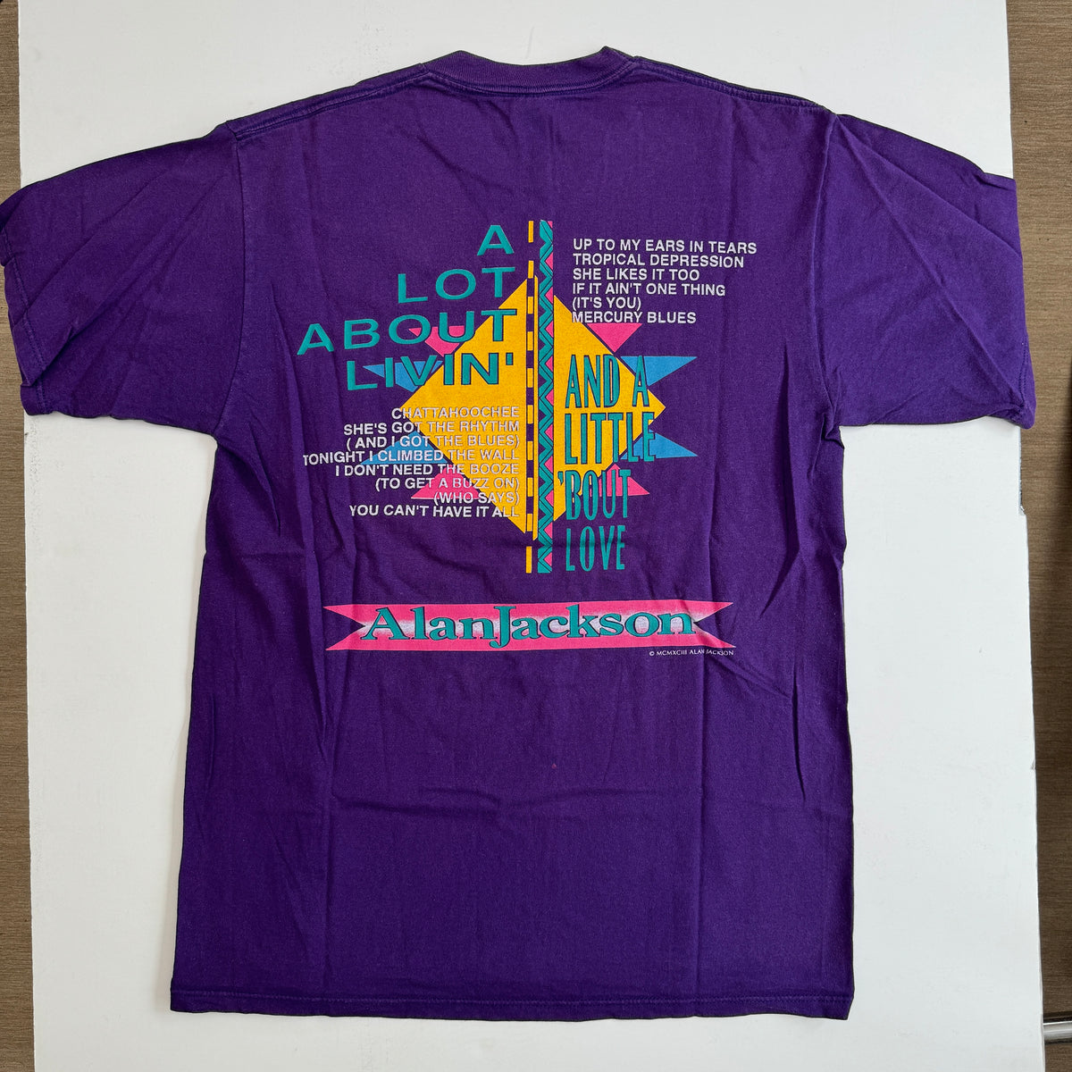 Vintage Alan Jackson A Lot About Livin’ And A Little ’Bout Love 1993 T-Shirt (Large)