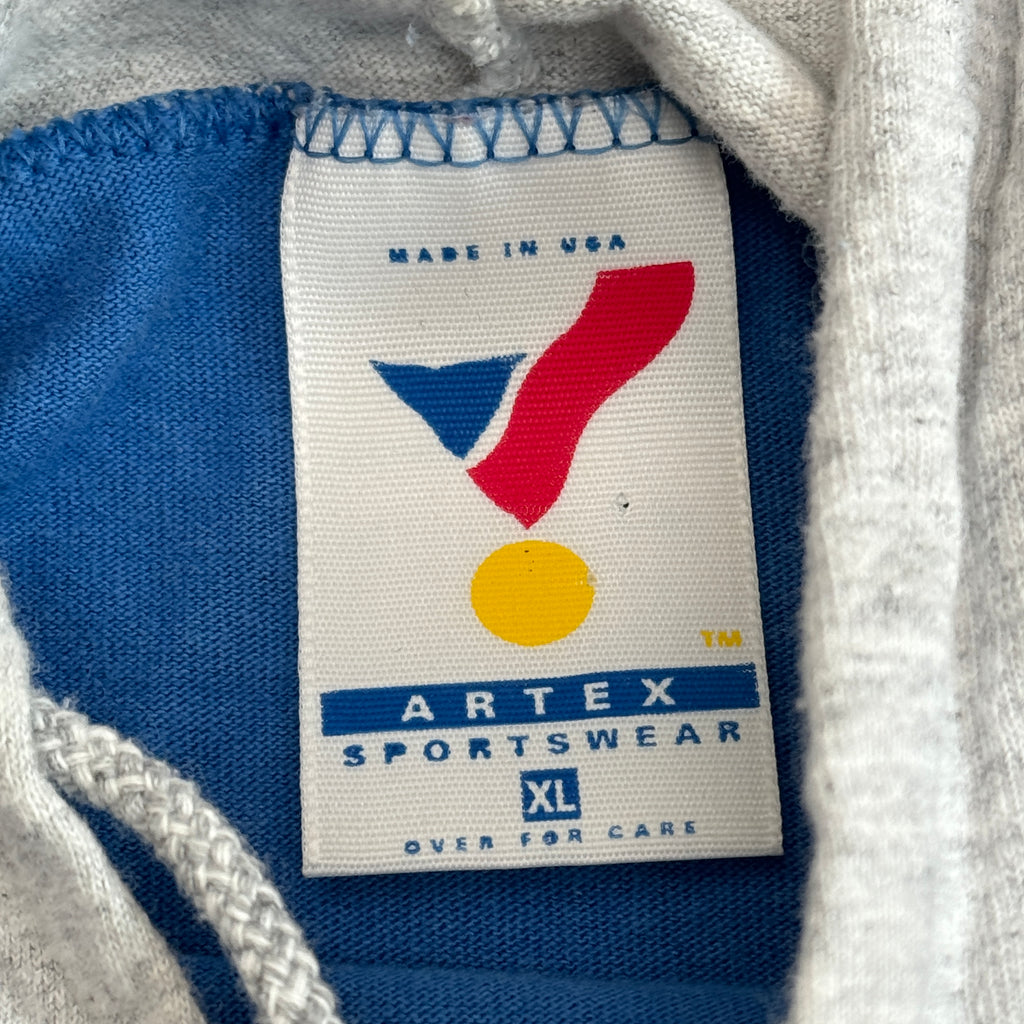 Vintage Detroit Pistons Single Stitch Hooded T-Shirt (XL)