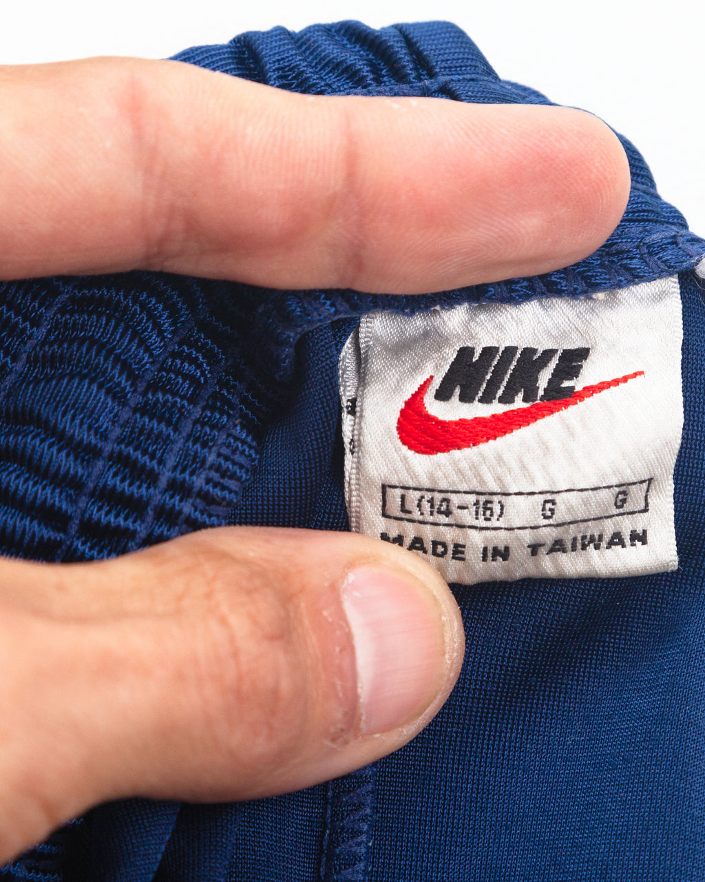 Vintage 1990s Nike Basketball Shorts (Kids Large 14-16)