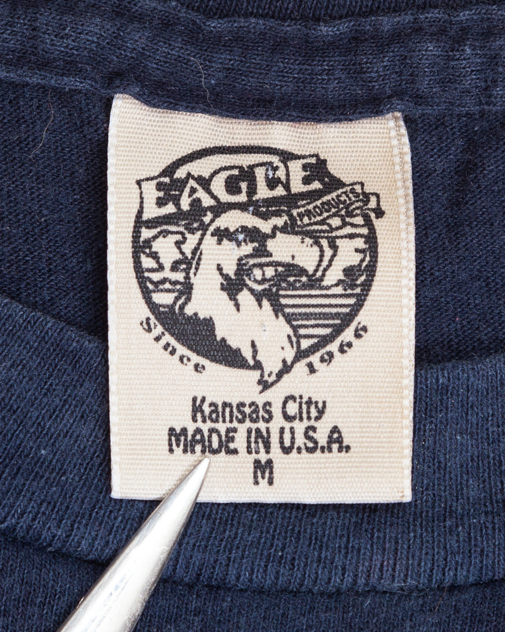 Vintage 1990s Las Vegas Wolf Single Stitch Made in USA T-Shirt (Medium)