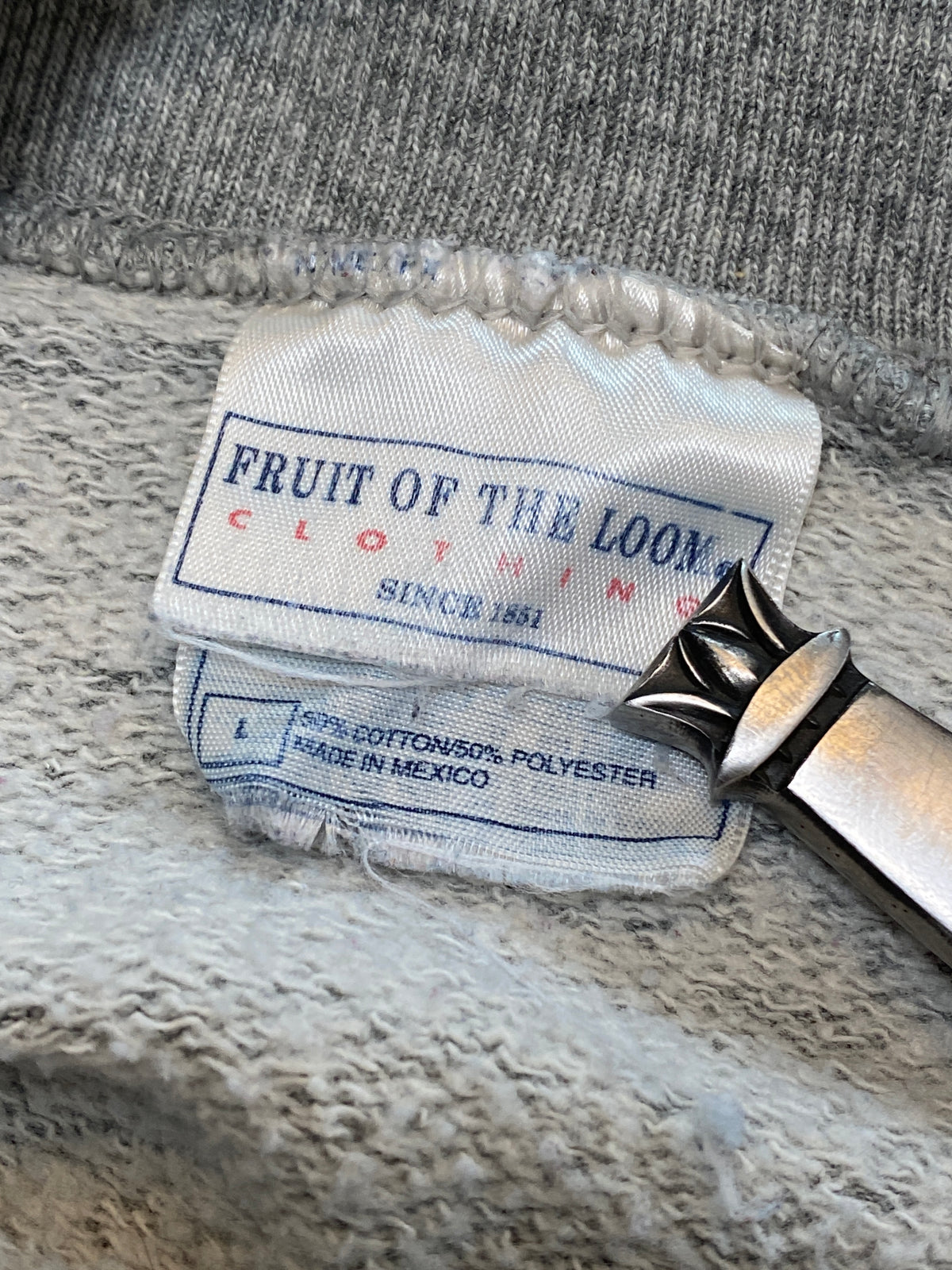 Vintage Fruit of The Loom FOTL Heather Gray Sweatshirt (Large)